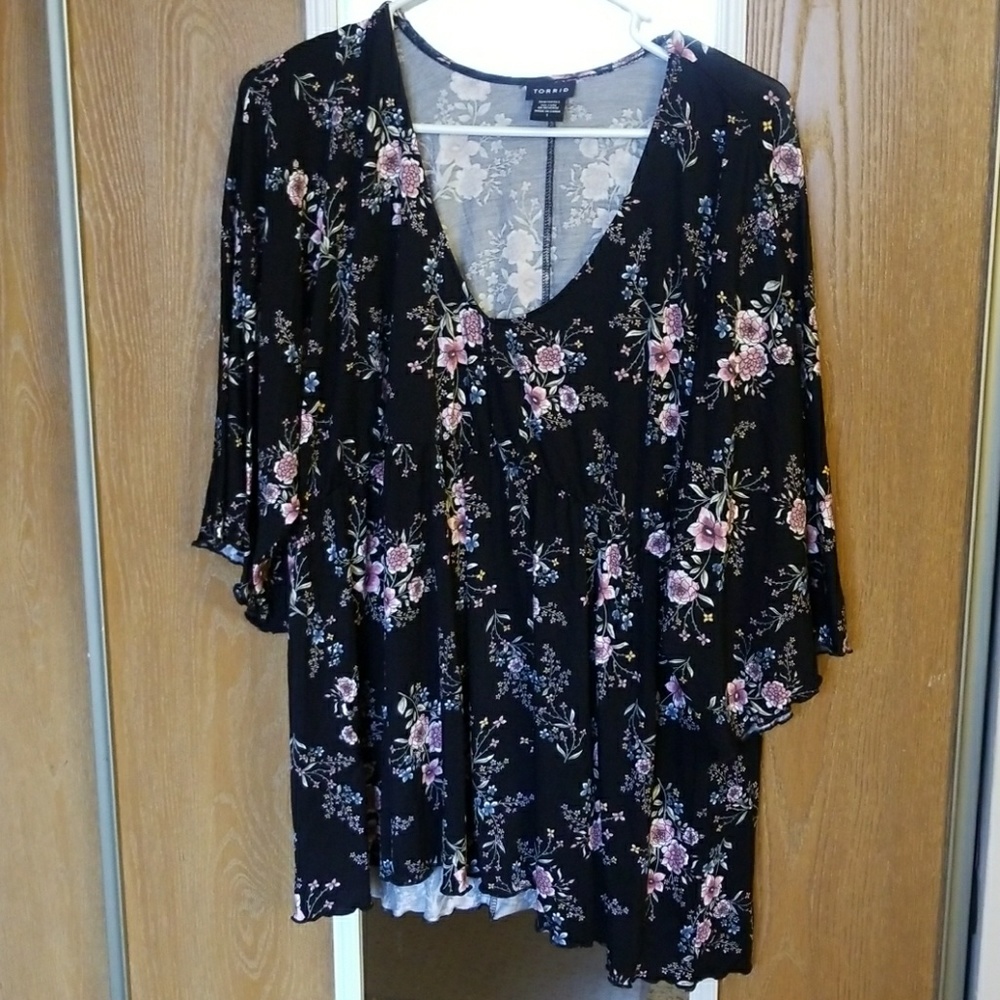 Torrid Floral Flutter Sleeve Babydoll Top